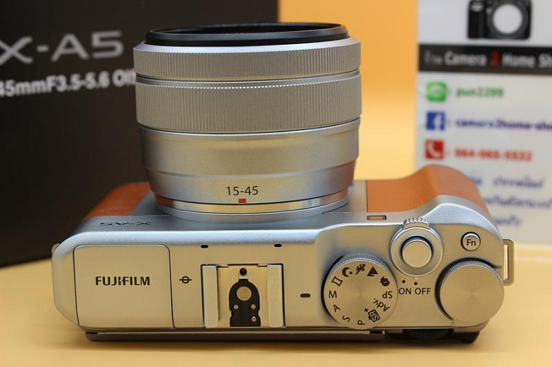 ขาย Fuji X-A5 + lens 15-45mm(สีนำตาล) เครื่องอดีตประกันศูนย์ สภาพสวย เมนูไทย มีWiFiในตัว จอทัชสกรีน หน้าจอติดฟิล์มแล้ว อุปกรณ์ครบกล่องแถมฟิลเตอร์  อุปกรณ์แ